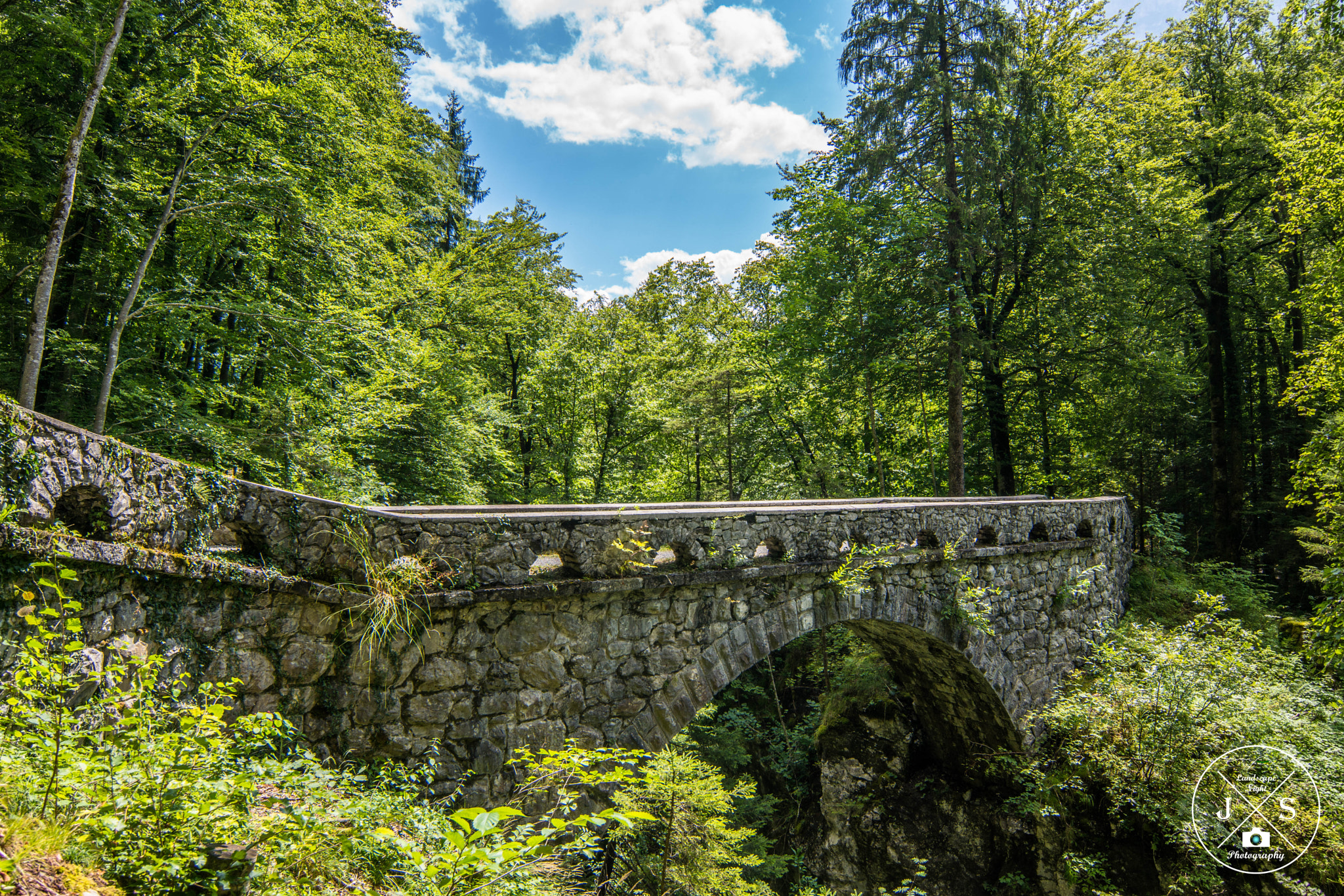 Sony ILCA-77M2 + 20mm F2.8 sample photo. Alte bogenbrücke über dem löntsch photography