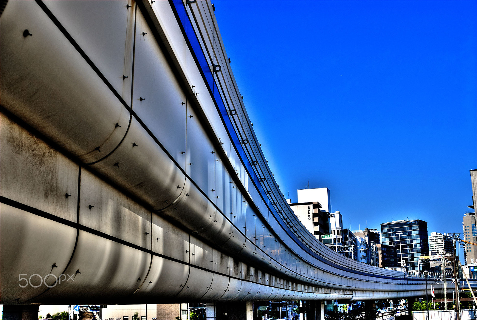Nikon D200 sample photo. The curve does not distorted as distorted also nuc photography