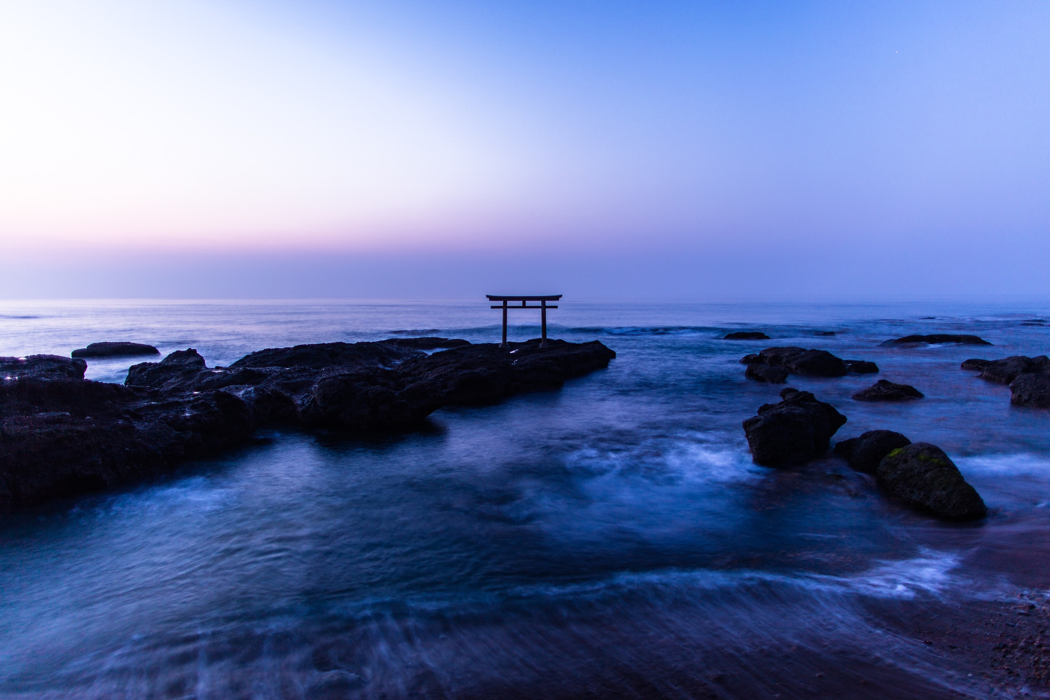 Canon EOS 5DS R + Canon EF 24mm F1.4L II USM sample photo. Morning calm photography