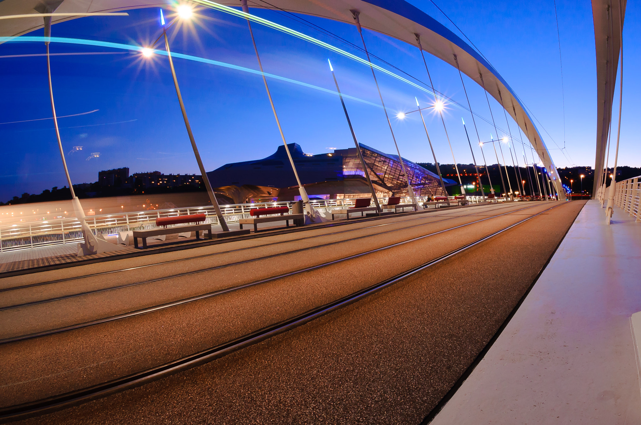Nikon AF DX Fisheye-Nikkor 10.5mm F2.8G ED sample photo. Speed tramway photography