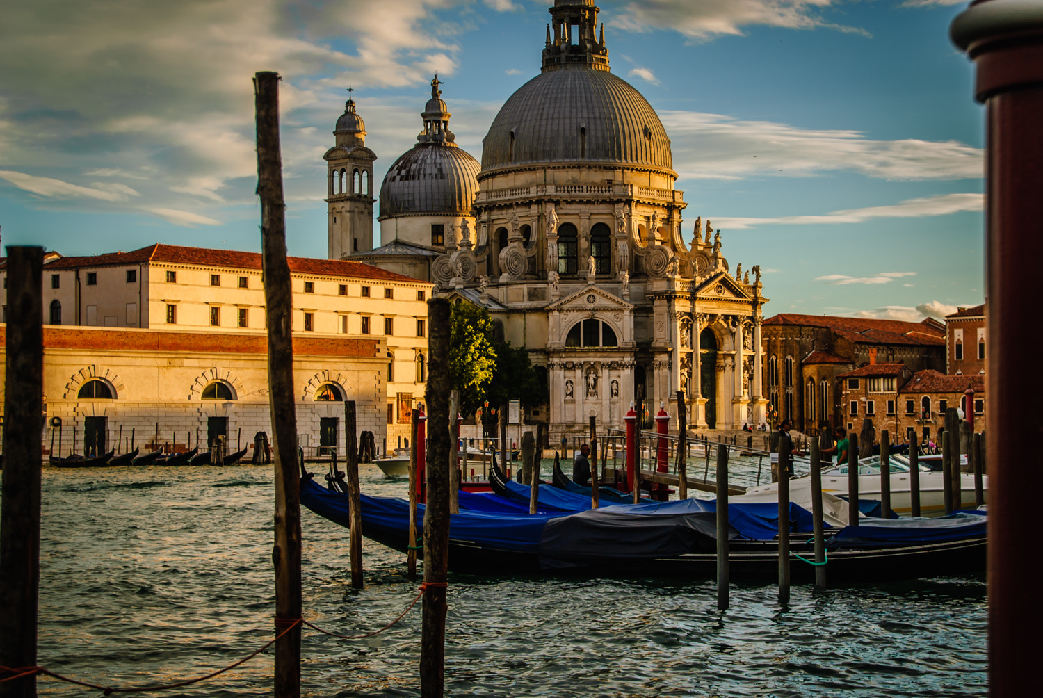 Nikon D3000 sample photo. Cae la tarde en venecia photography