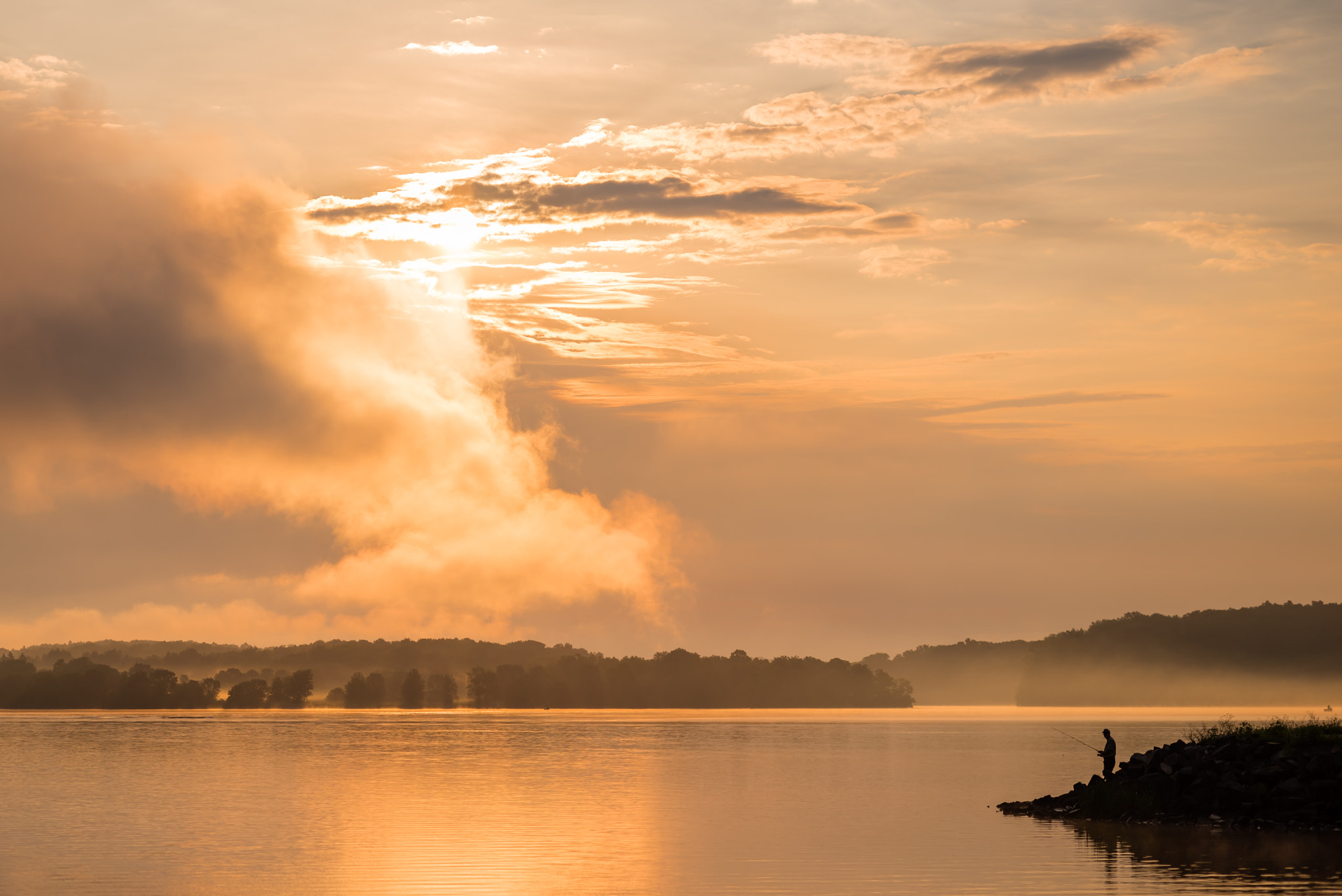 Nikon D810 + Zeiss Milvus 85mm f/1.4 sample photo. Morning has broken photography