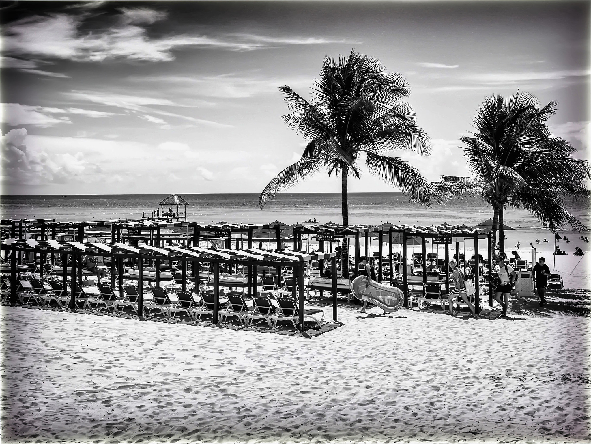 Panasonic Lumix DMC-GX1 sample photo. Cancun-azul fives photography