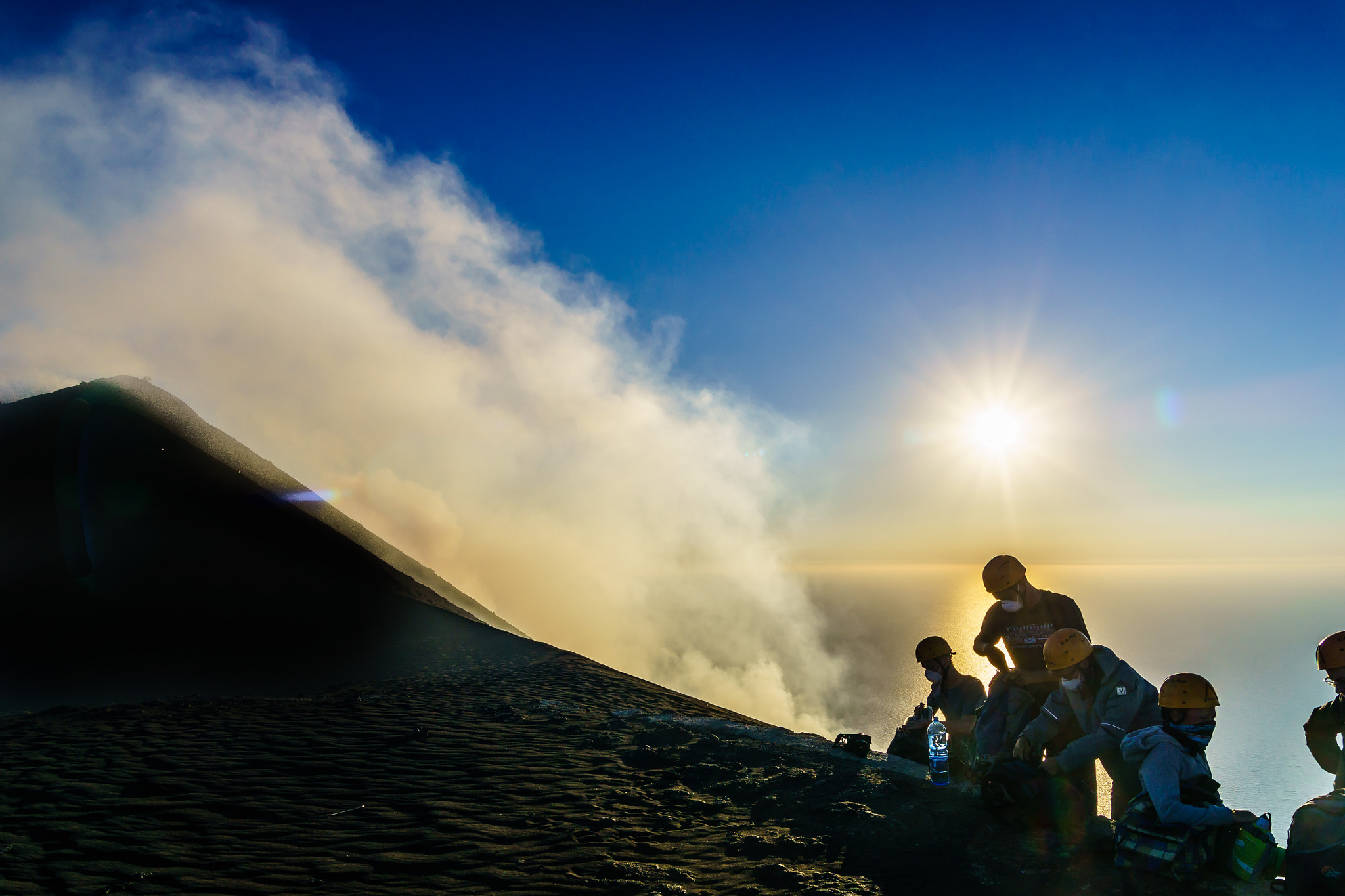 Sony ILCA-77M2 + Sigma 17-70mm F2.8-4.5 (D) sample photo. Preparing for the crater photography