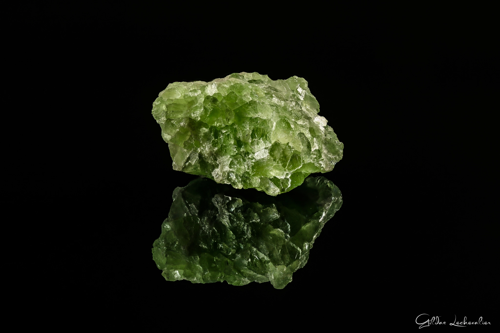 Canon EF 100mm F2.8 Macro USM sample photo. Fluorite photography