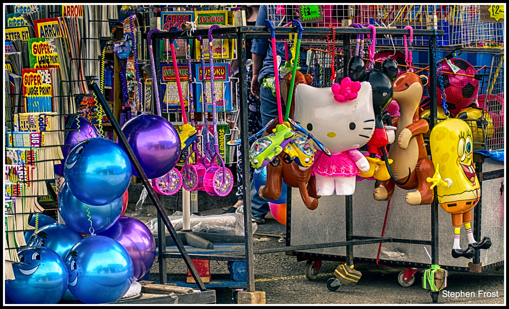 Sigma 70-200mm F2.8 EX DG OS HSM sample photo. Finding spongebob photography