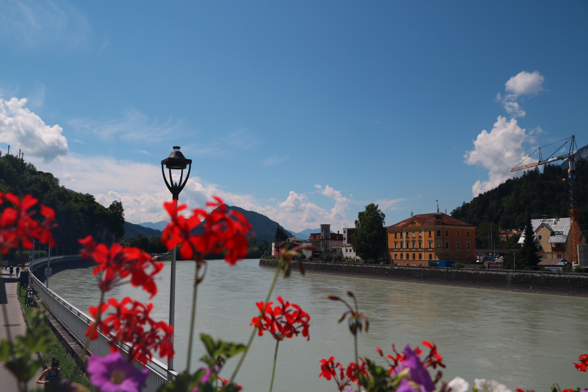 Canon EOS 750D (EOS Rebel T6i / EOS Kiss X8i) sample photo. River inn photography