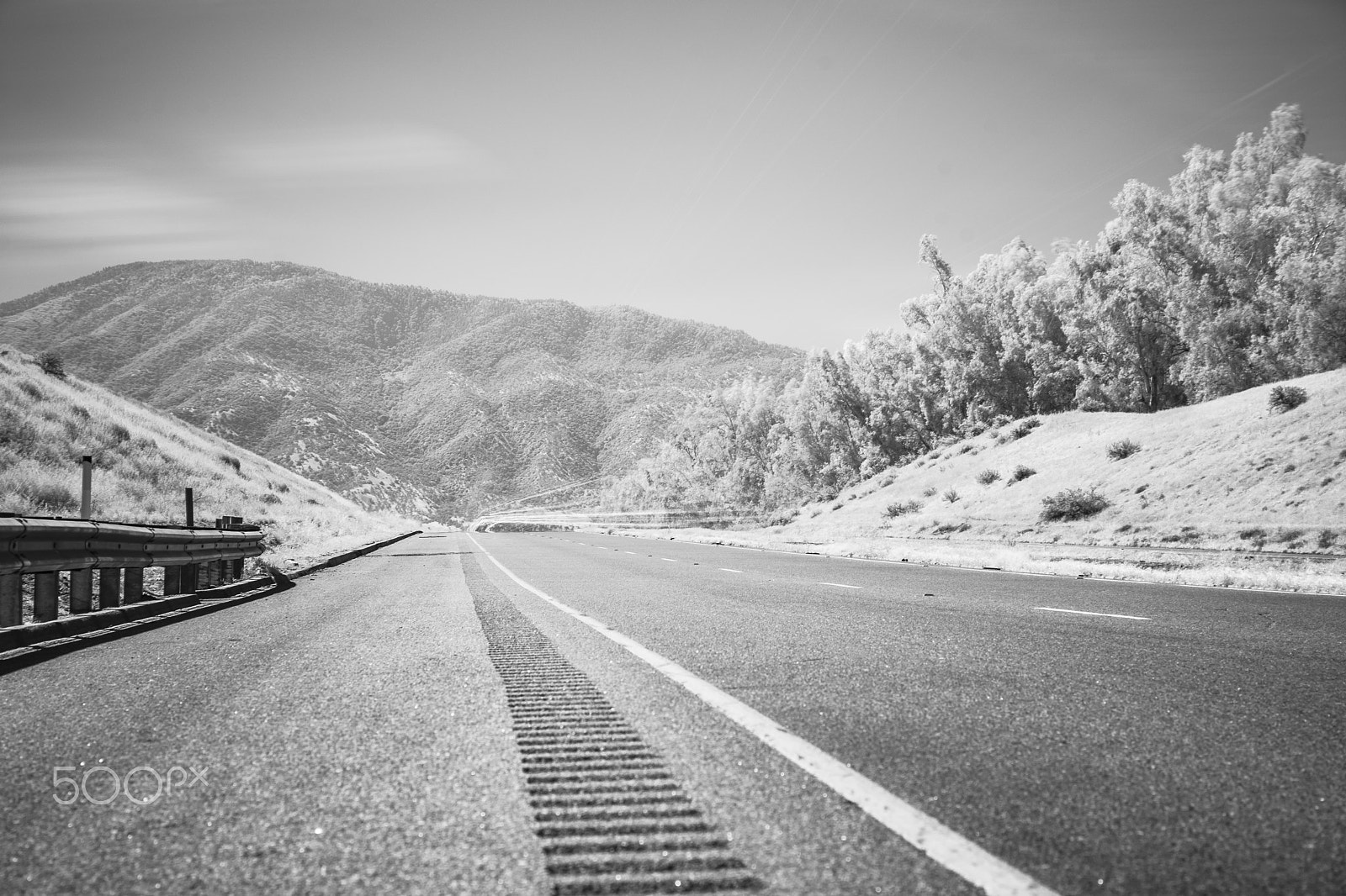 Sony a99 II + Sony 85mm F2.8 SAM sample photo. Highway 58 toward bear mountain photography