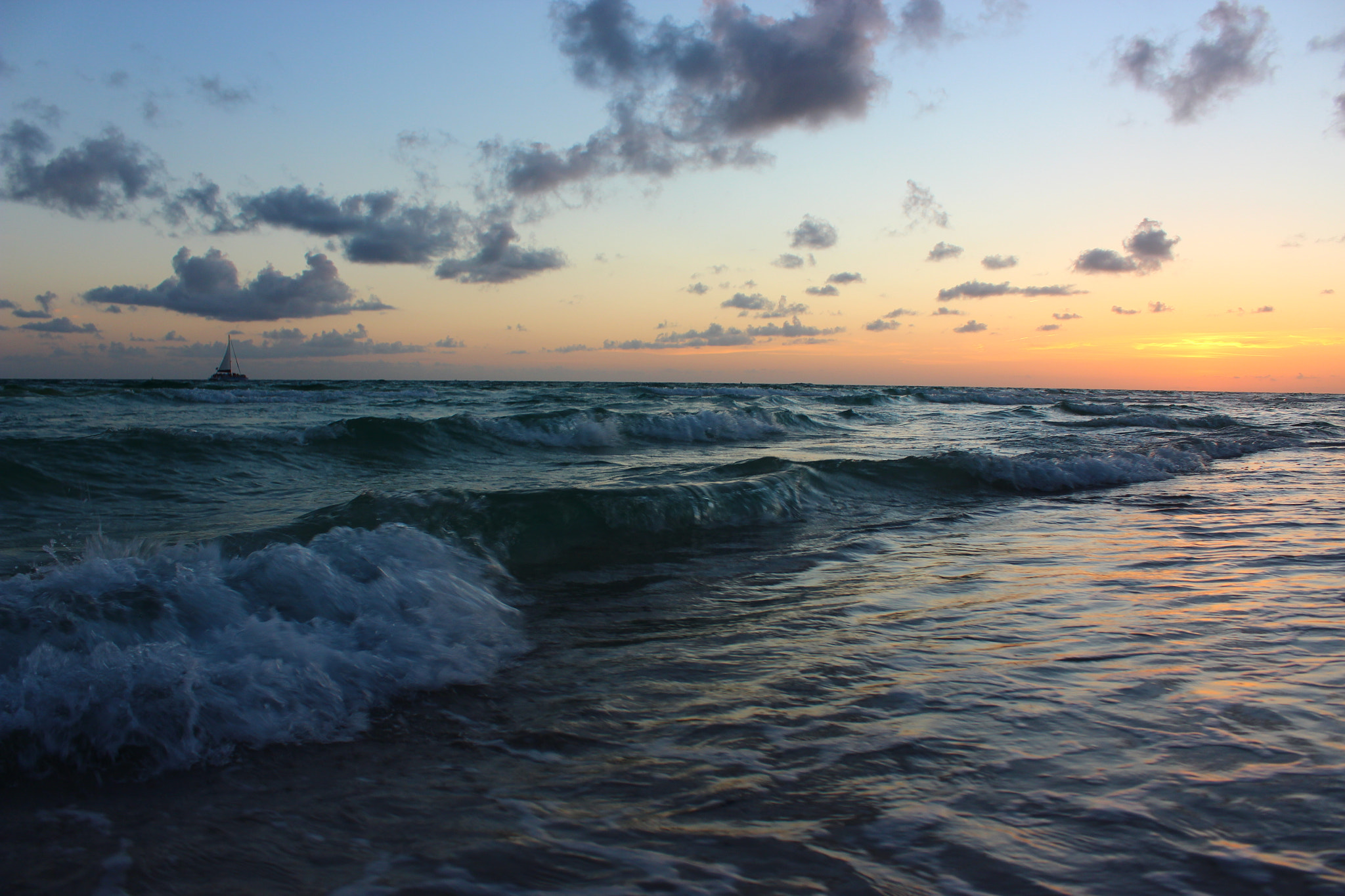 Canon EF-S 18-55mm F3.5-5.6 IS sample photo. Sea escape photography