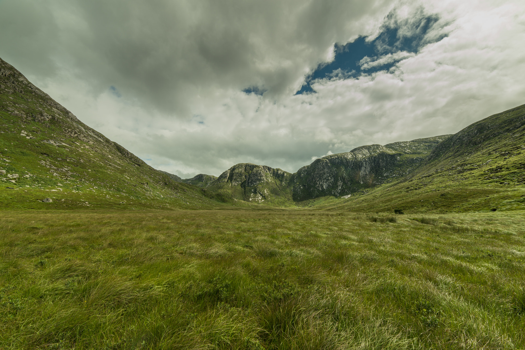 Samyang 14mm F2.8 ED AS IF UMC sample photo. The poisoned glen 2 photography