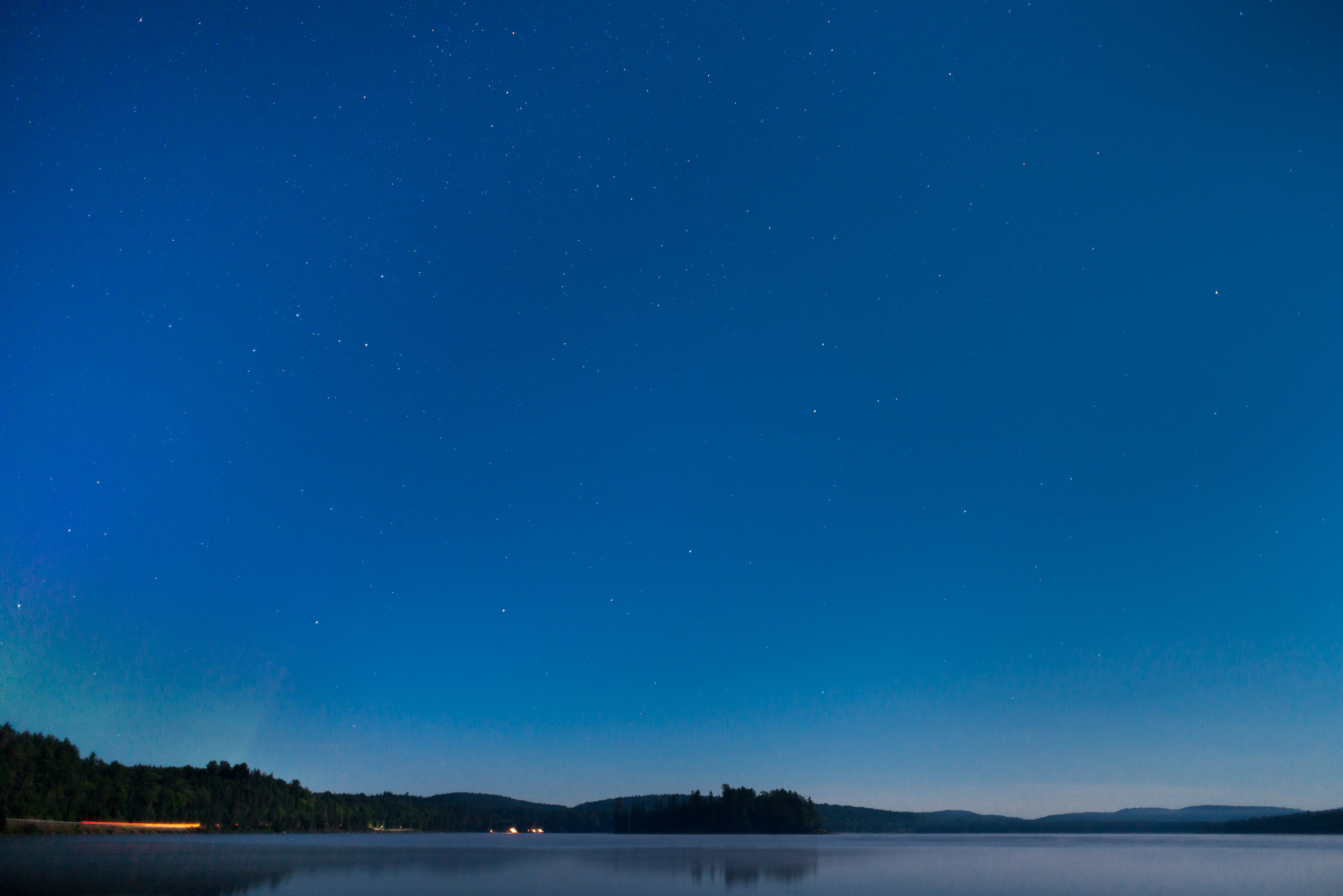 Sony Alpha DSLR-A900 + Sony 20mm F2.8 sample photo. Moon lit photography