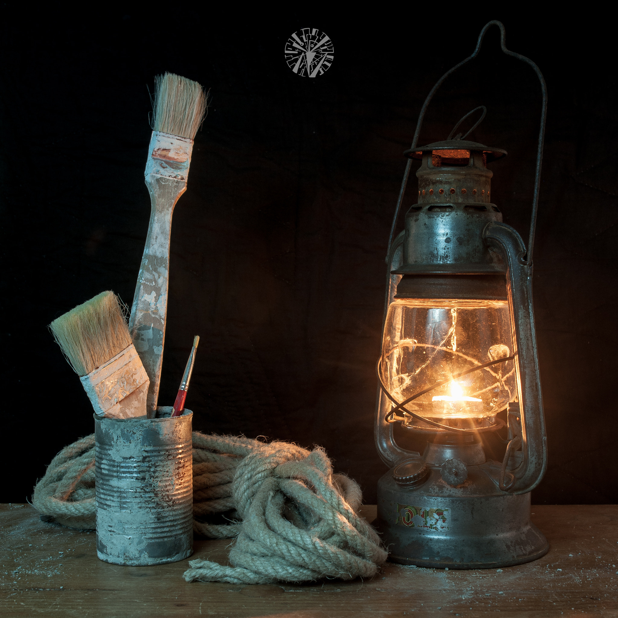 Nikon D700 + AF Zoom-Nikkor 35-70mm f/2.8D sample photo. Lantern, string and brush (2) photography