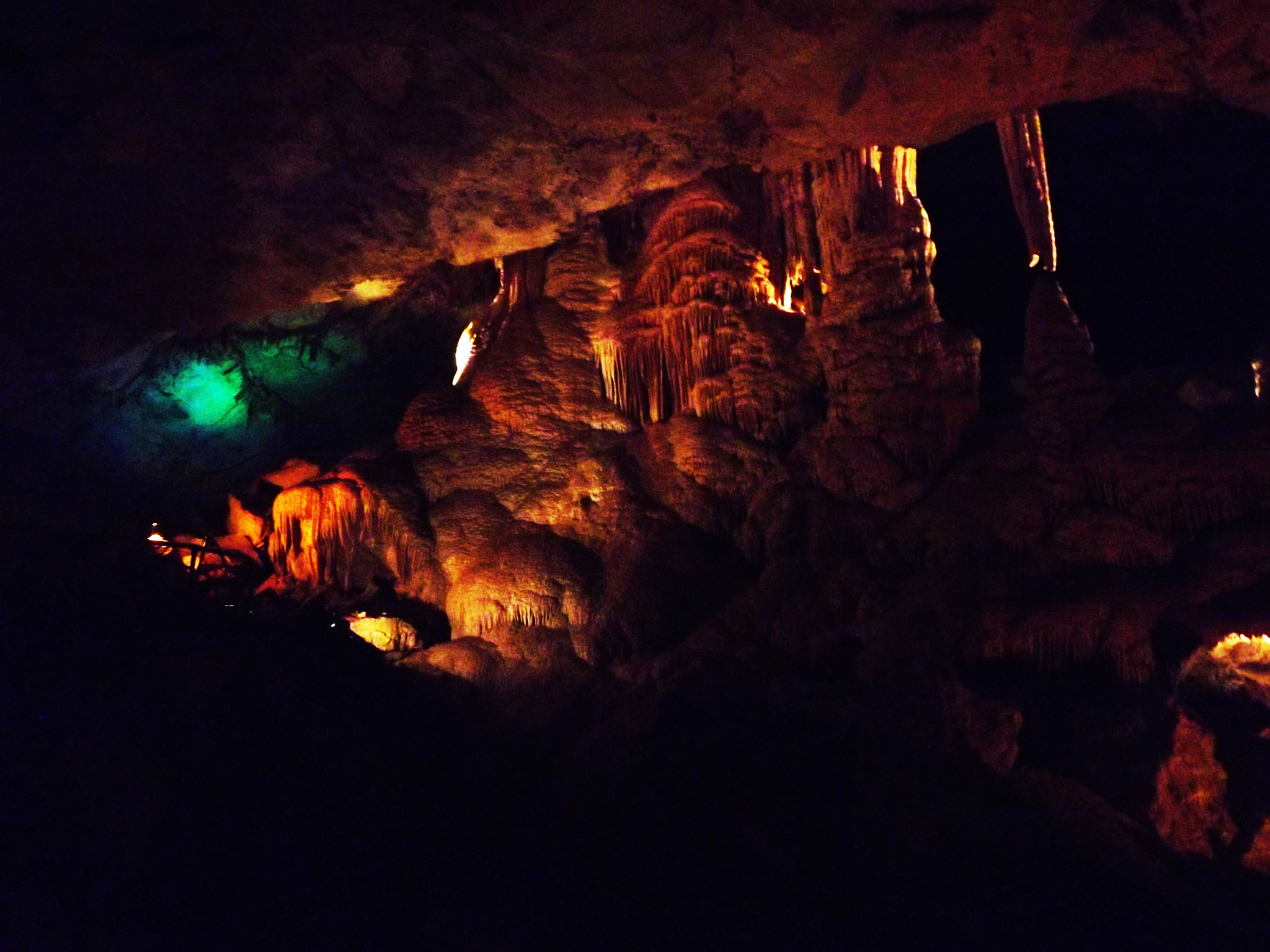FujiFilm FinePix S3200 (FinePix S3250) sample photo. Lightshow in the cavern photography