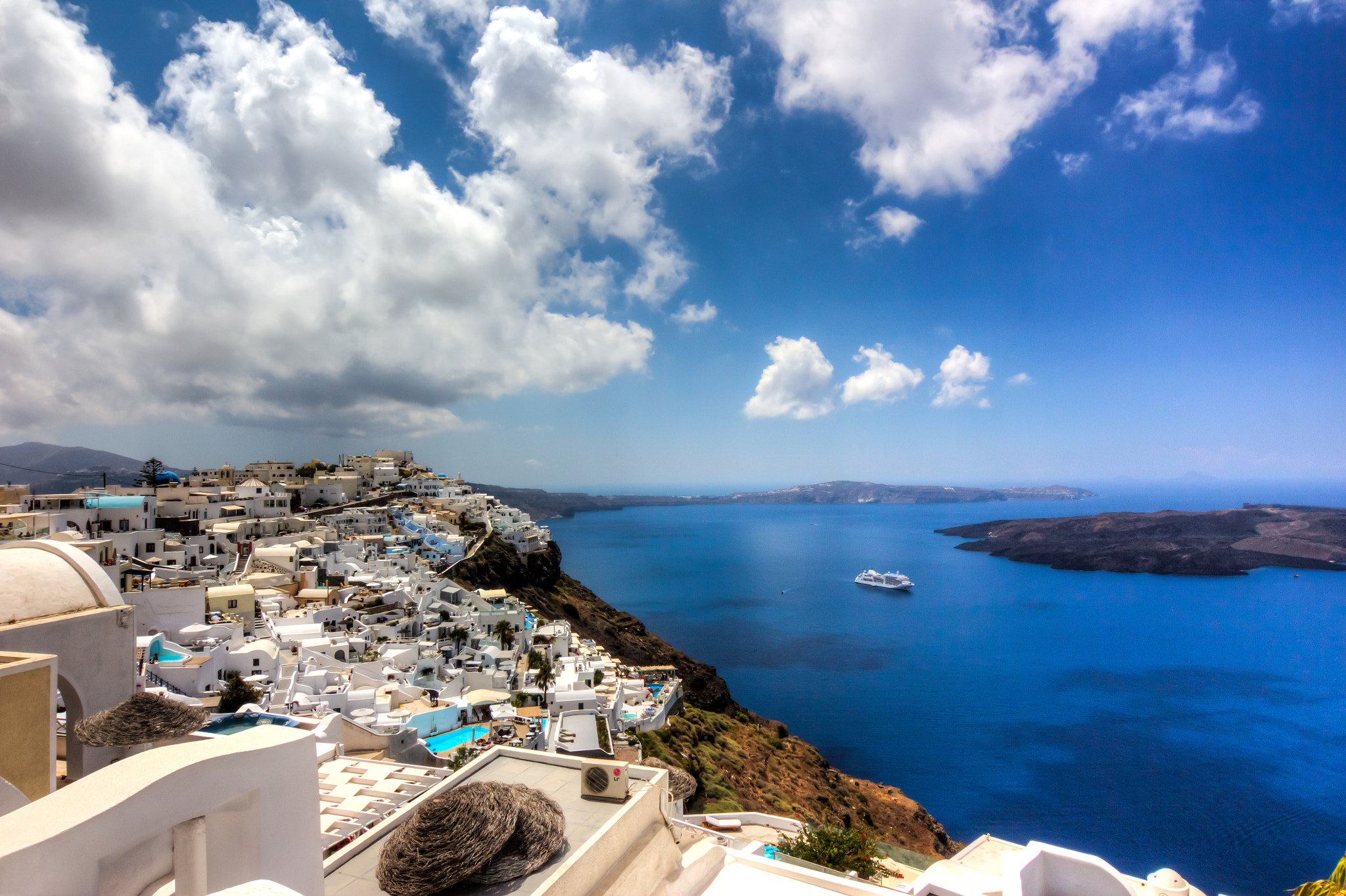 Tokina AT-X 12-28mm F4 Pro DX sample photo. Santorini greece photography