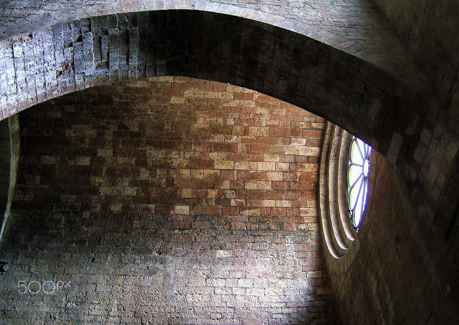 Fujifilm FinePix E550 sample photo. Luci e arcate | lights and arches photography
