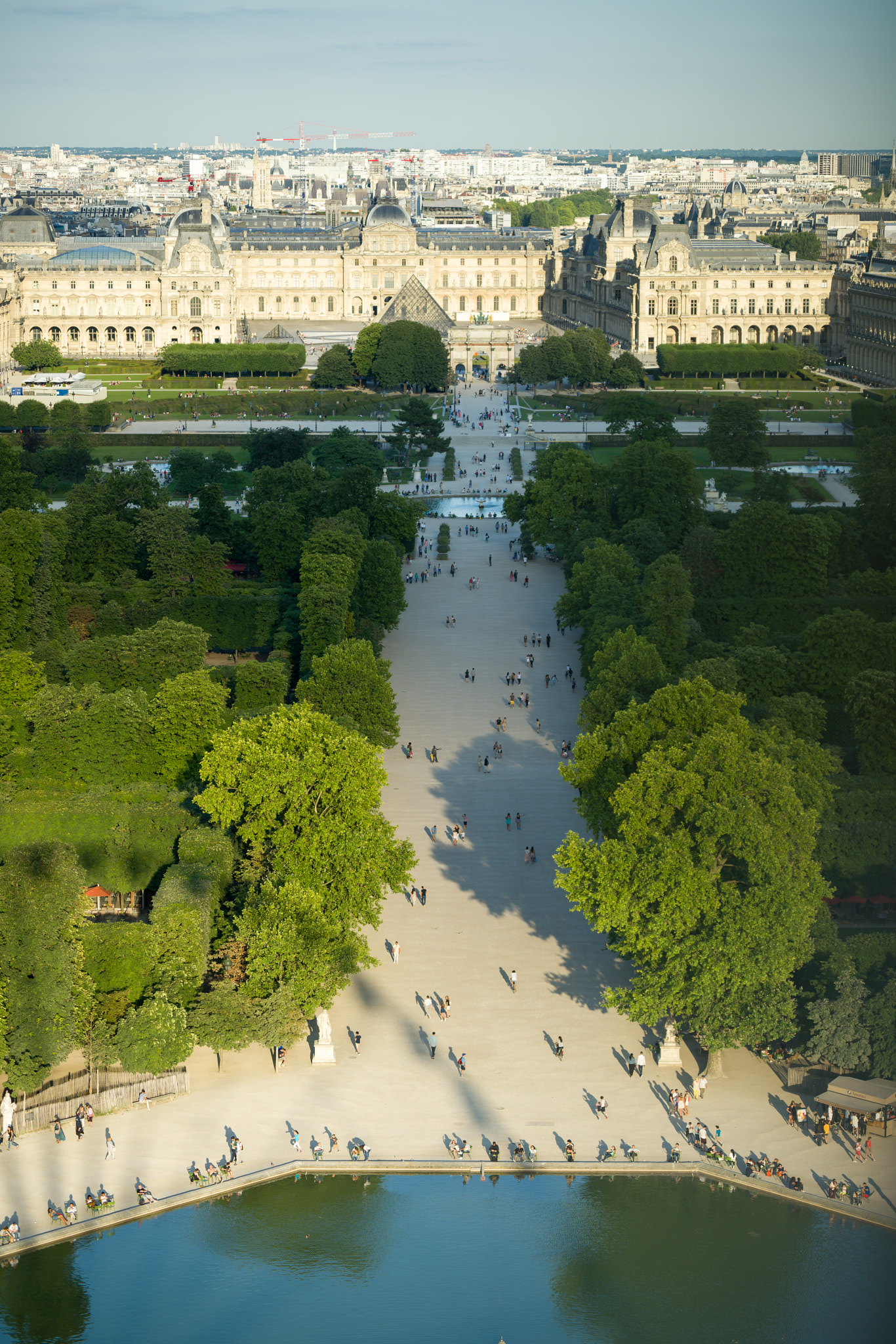 ZEISS Otus 85mm F1.4 sample photo. Story of people in paris. photography