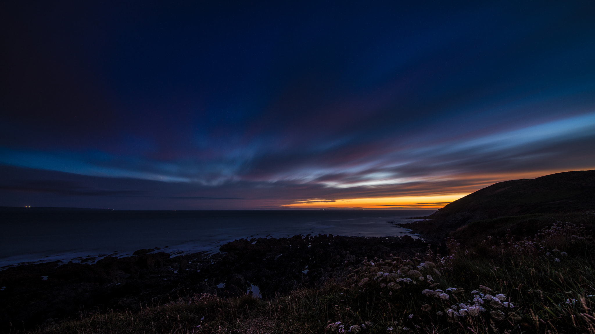 Nikon D600 + Tokina AT-X 16-28mm F2.8 Pro FX sample photo. 5 minute exposure at sunset photography