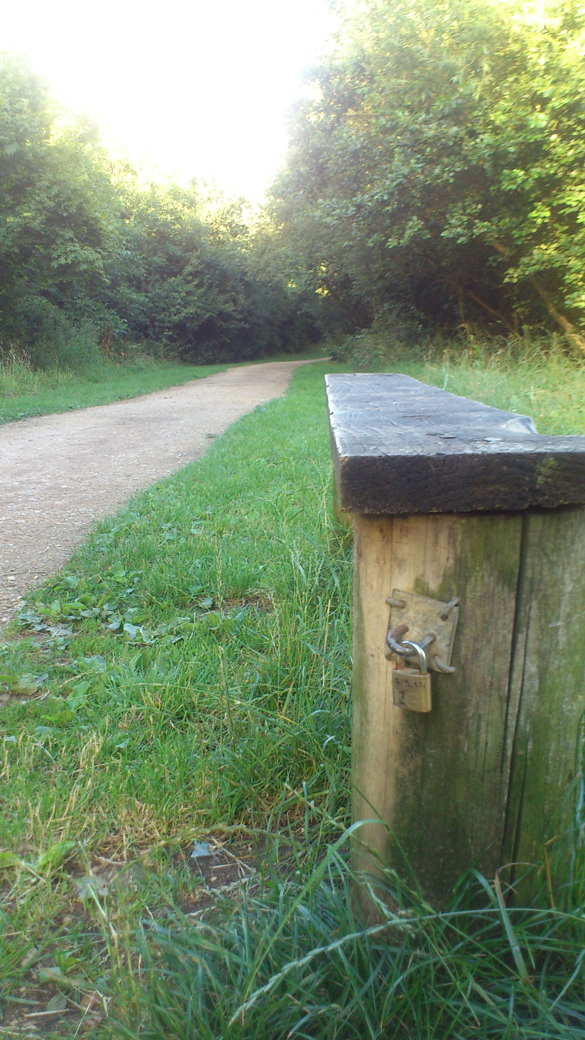 Sony Ericsson Xperia arc S sample photo. Bench (witney, uk) photography