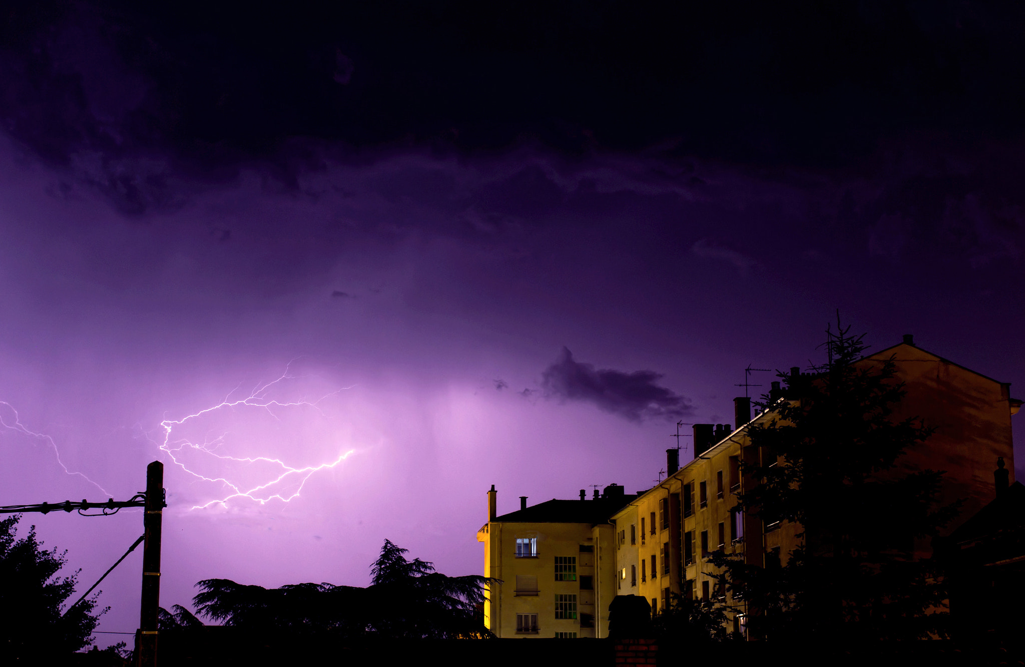 Pentax K-r + Pentax smc DA 35mm F2.4 AL sample photo. Thunderstom is coming photography