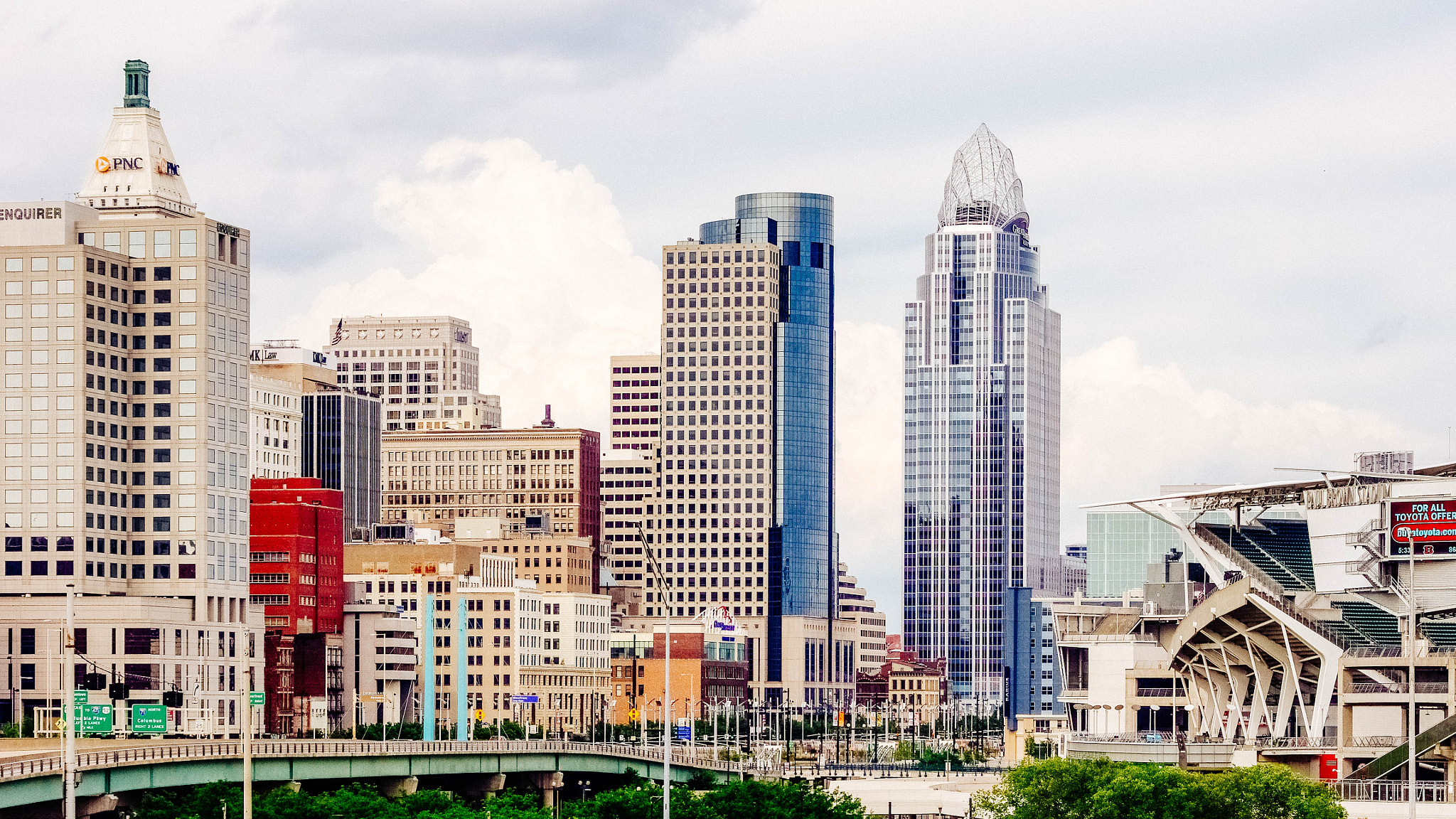smc PENTAX-DA L 55-300mm F4-5.8 ED sample photo. Cincinnati photography