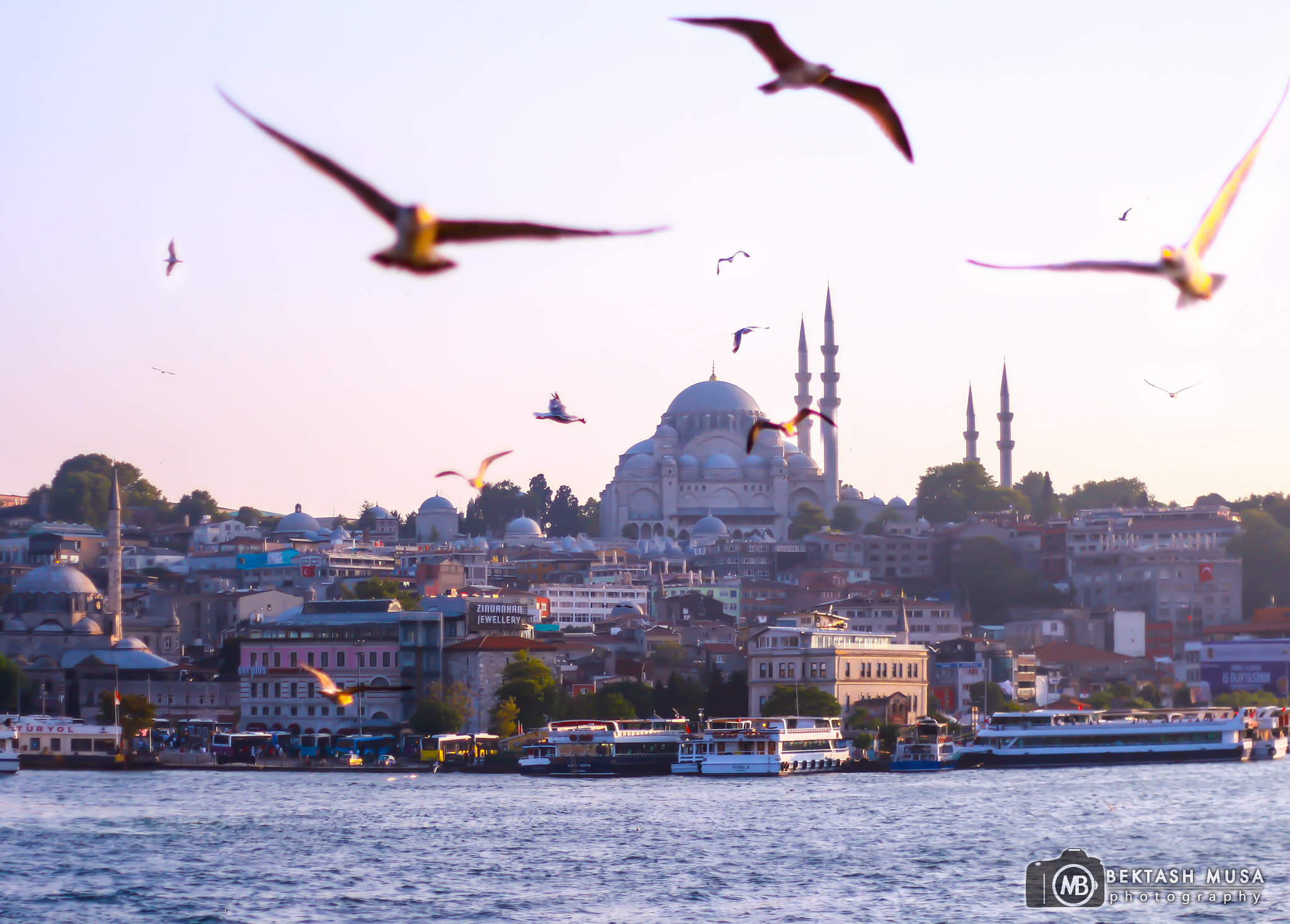 Canon EF 50mm F1.8 II sample photo. Focusing mosque photography