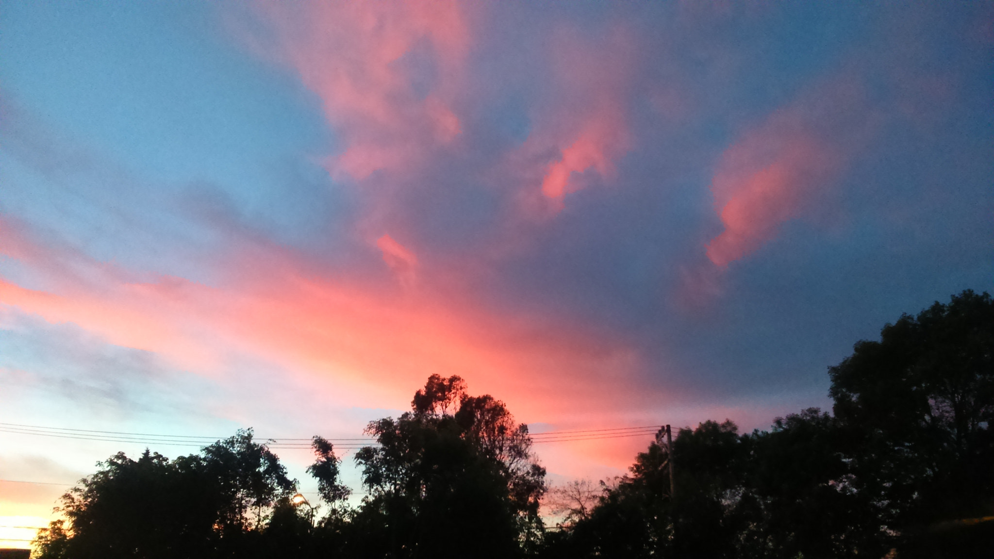 Sony Xperia M2 sample photo. Nubes y luz photography