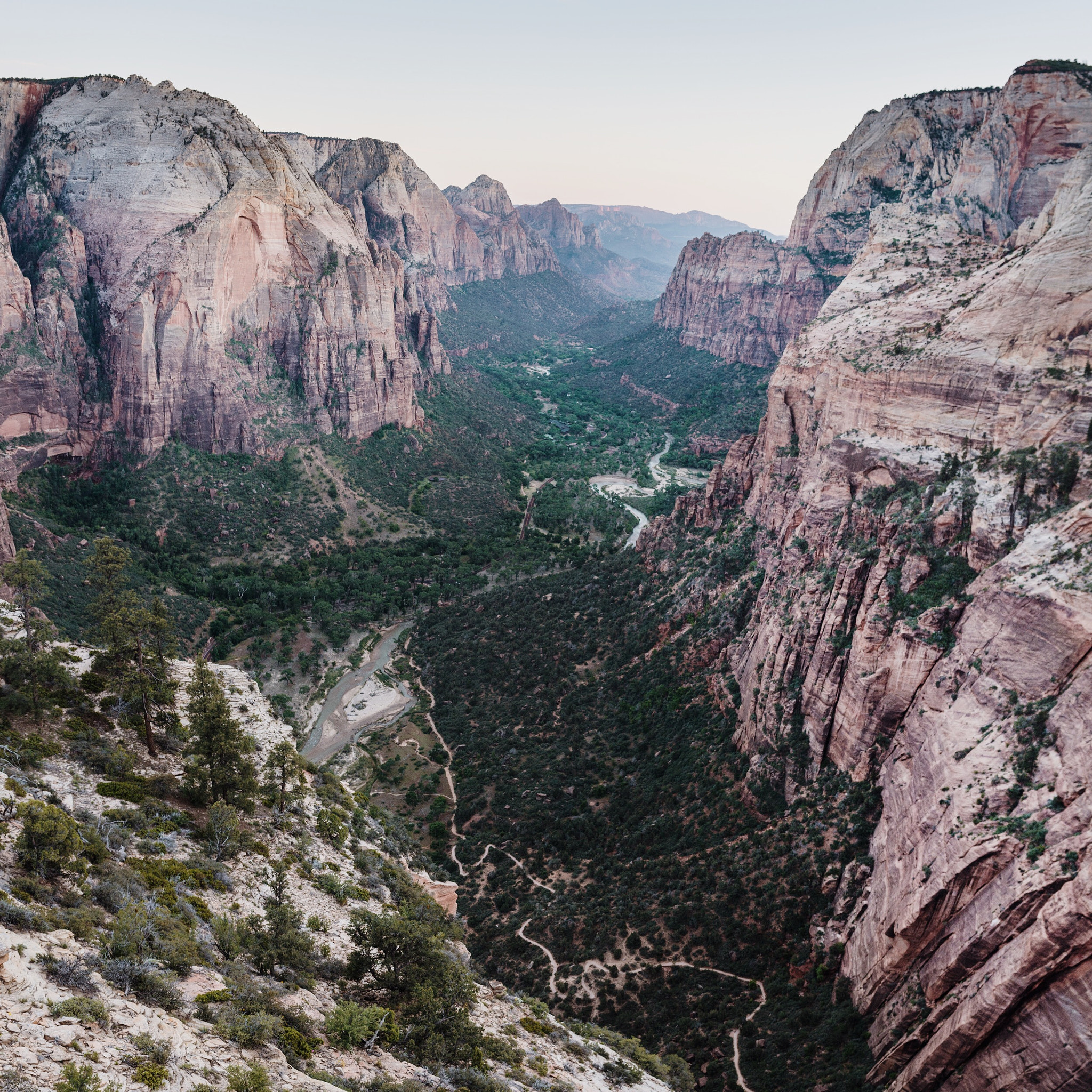 Nikon D4 + Sigma 35mm F1.4 DG HSM Art sample photo. Angels landing. zion national park. utah. photography