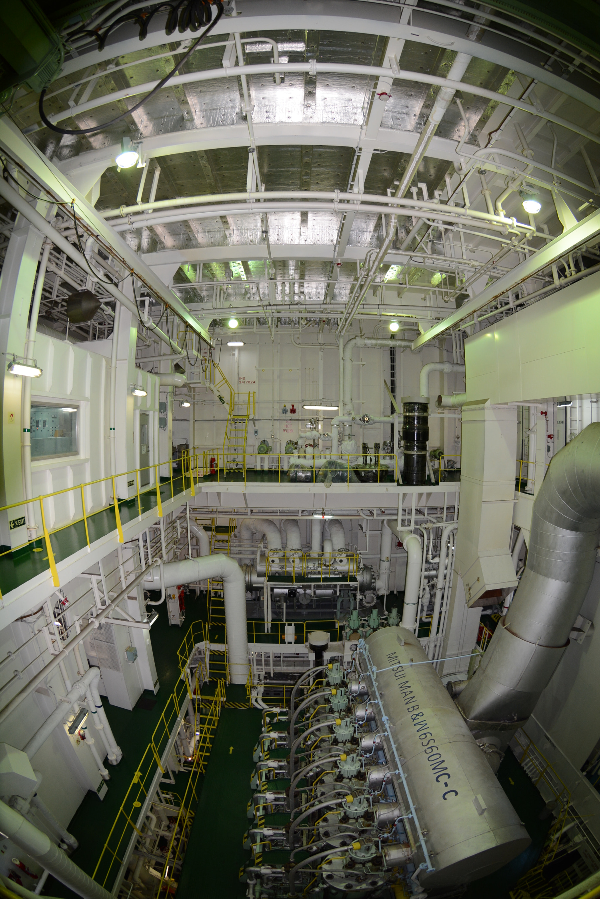 Nikon AF DX Fisheye-Nikkor 10.5mm F2.8G ED sample photo. Engine room photography