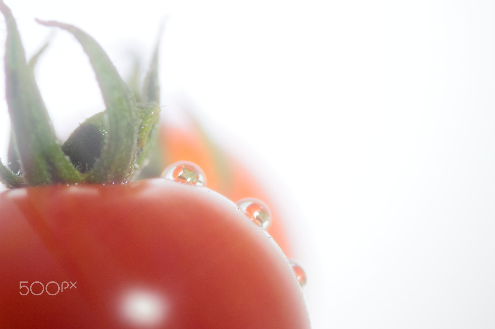 Canon EOS 600D (Rebel EOS T3i / EOS Kiss X5) sample photo. Tomato photography