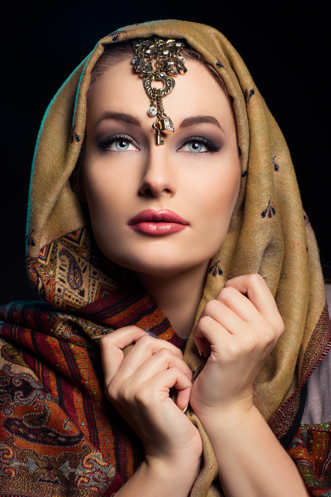 Beautiful young woman in shawl by Svetlana Mandrikova on 500px.com