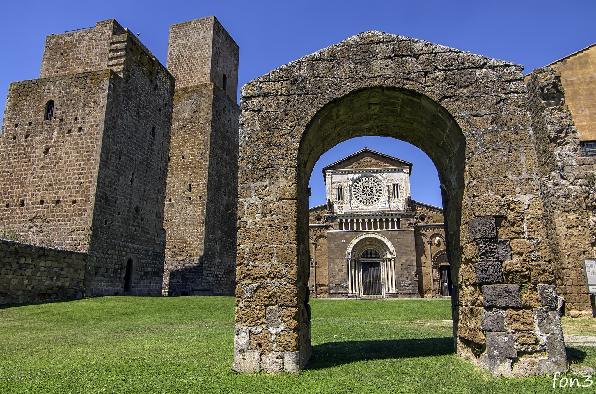 Pentax smc DA 16-45mm F4 ED AL sample photo. Tuscania photography