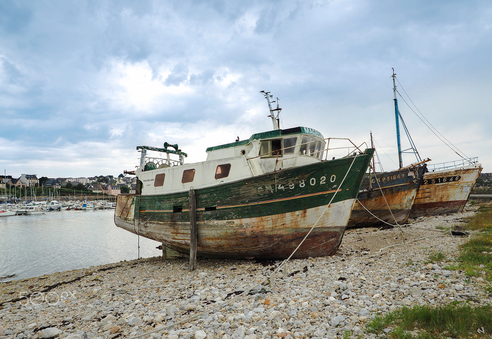 OLYMPUS M.12-50mm F3.5-6.3 sample photo. Bateau épave de camaret photography