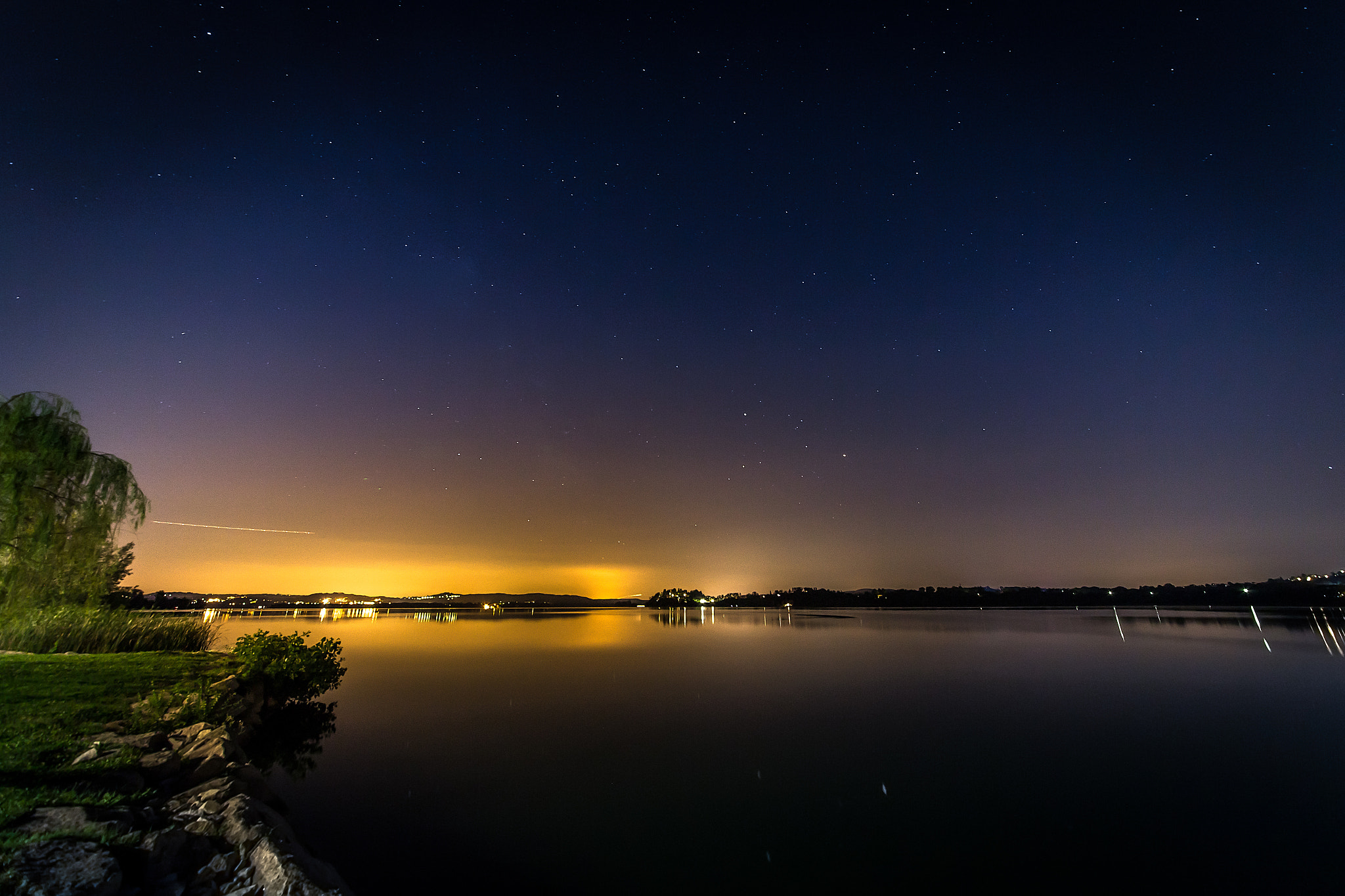 Sigma 12-24mm F4.5-5.6 II DG HSM sample photo. Gavirate's lake photography