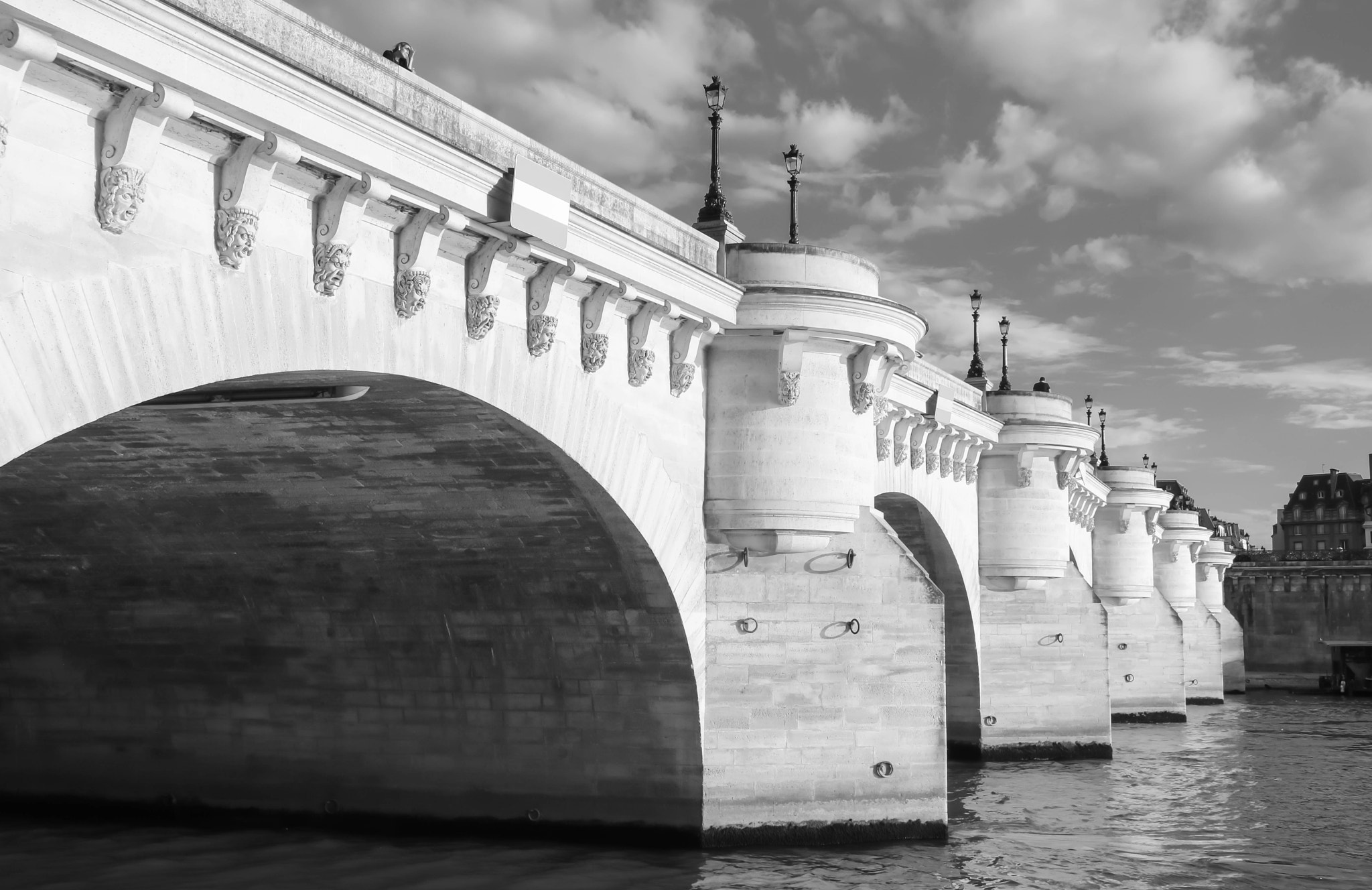 Canon EF-S 17-85mm F4-5.6 IS USM sample photo. Le pont-neuf photography