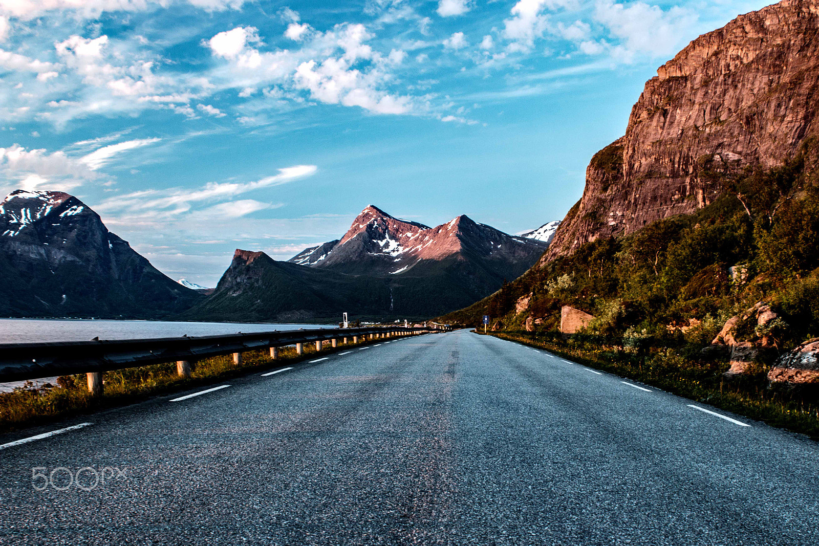 Canon EOS 70D + Canon EF 28-80mm f/3.5-5.6 sample photo. On the road to the fjord photography