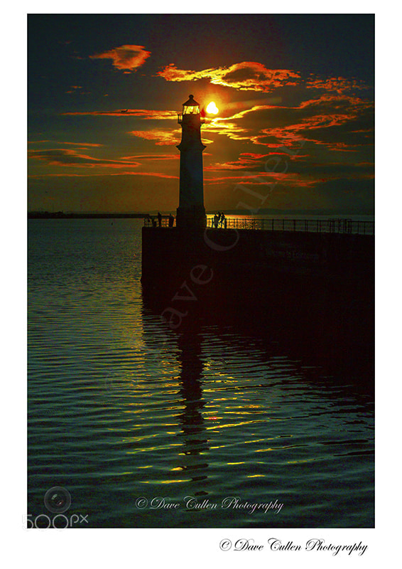 Canon EOS 600D (Rebel EOS T3i / EOS Kiss X5) + Canon EF 24-70mm F2.8L USM sample photo. Newhaven lighthouse photography