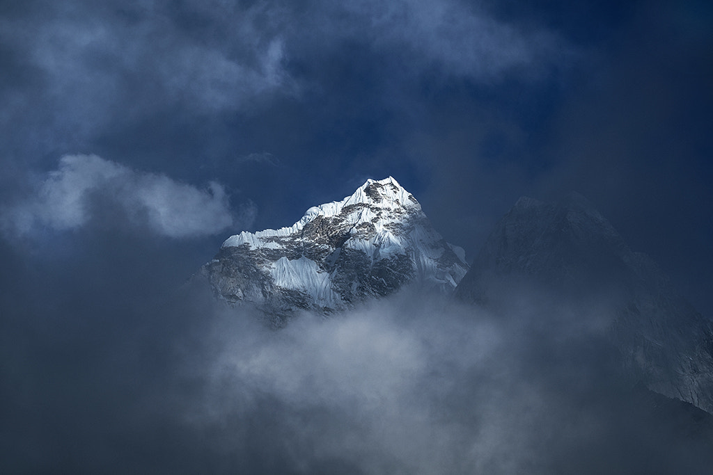 Fujifilm X-Pro1 + Fujifilm XC 50-230mm F4.5-6.7 OIS sample photo. Ama dablam (6812m), nepal photography