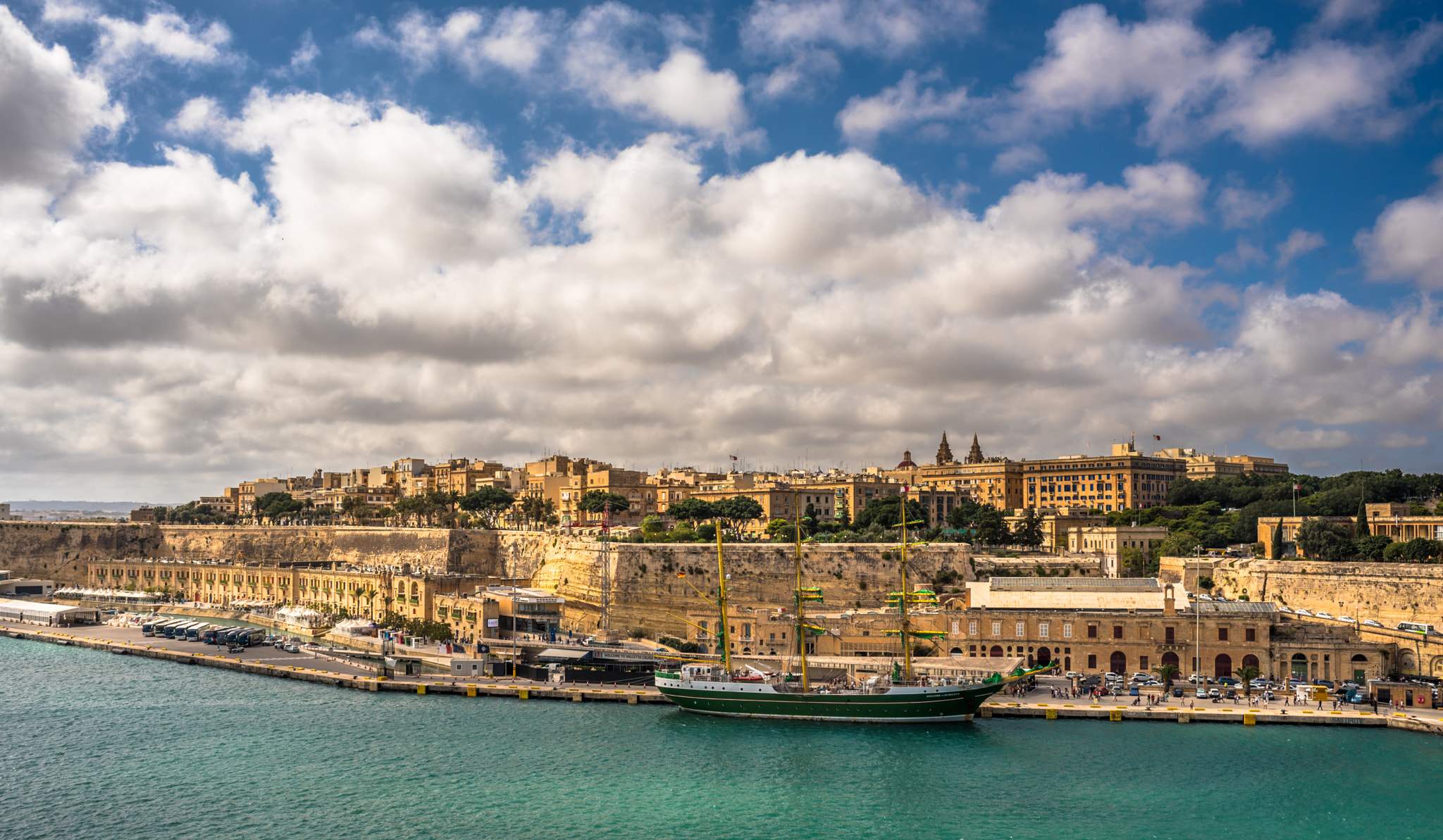 Nikon D750 + Nikon AF Nikkor 28mm F2.8D sample photo. Puerto de malta photography