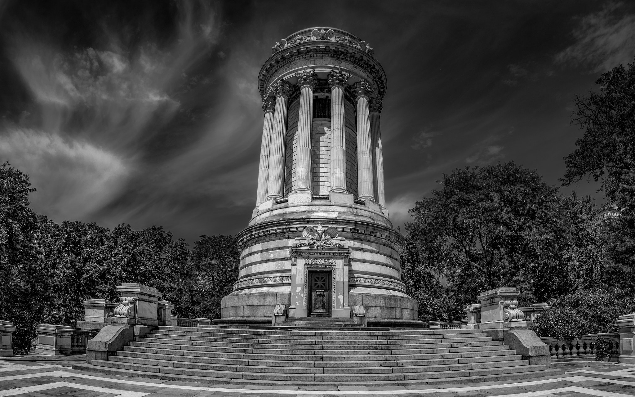 Nikon D800 + Nikon AF Fisheye-Nikkor 16mm F2.8D sample photo. Soldiers' and sailors' memorial photography