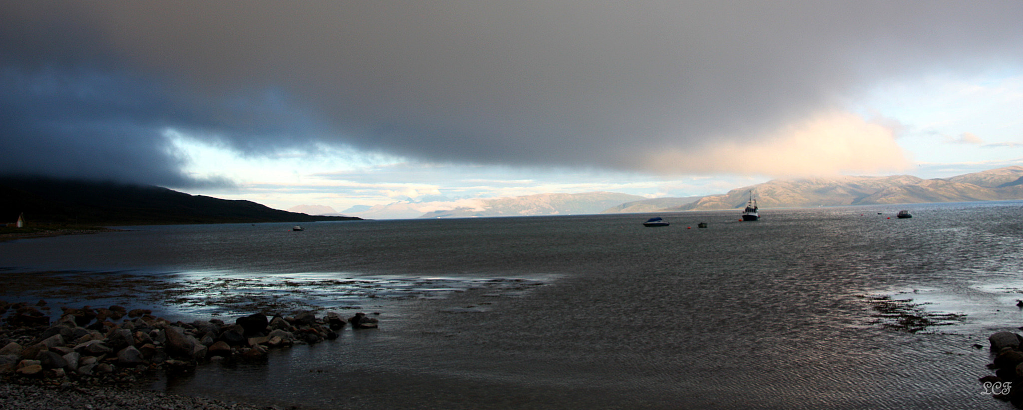 Canon EOS 450D (EOS Rebel XSi / EOS Kiss X2) sample photo. Heavy fog coming in from the sea 1 photography