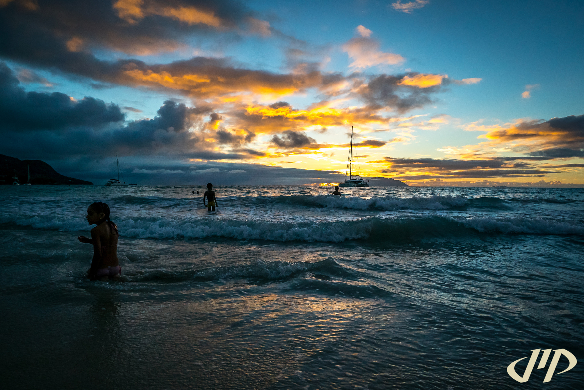 Sony a7S II + Sony Vario-Tessar T* FE 16-35mm F4 ZA OSS sample photo. Beau vallon beach seychelles at sunset photography