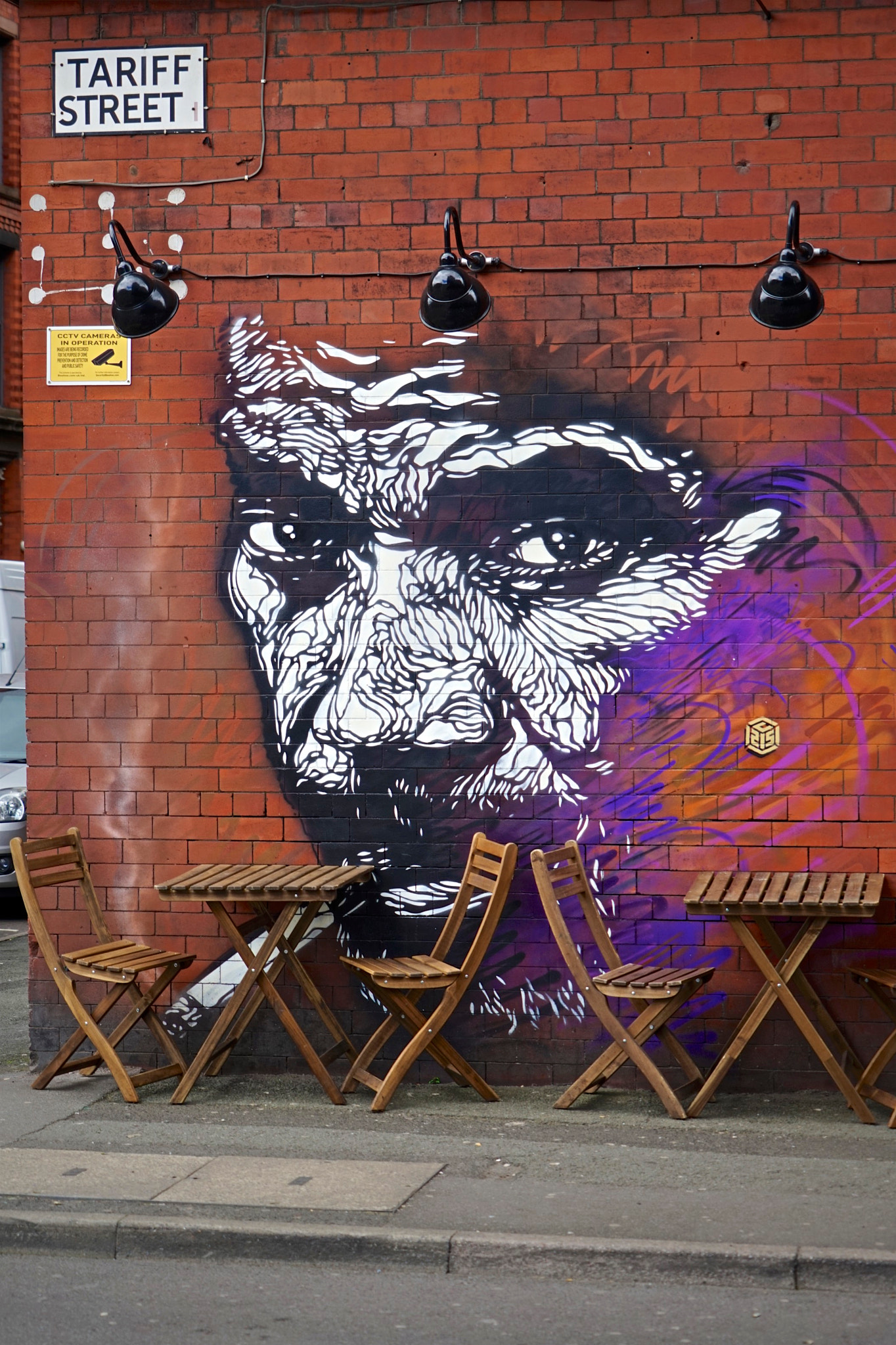 Sony FE 28-70mm F3.5-5.6 OSS sample photo. Graffiti, northern quarter, manchester. photography