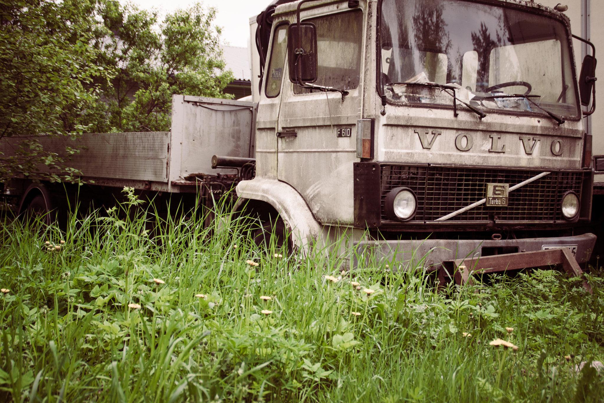 Canon EOS 50D + Tamron AF 18-200mm F3.5-6.3 XR Di II LD Aspherical (IF) Macro sample photo. Abandoned truck photography