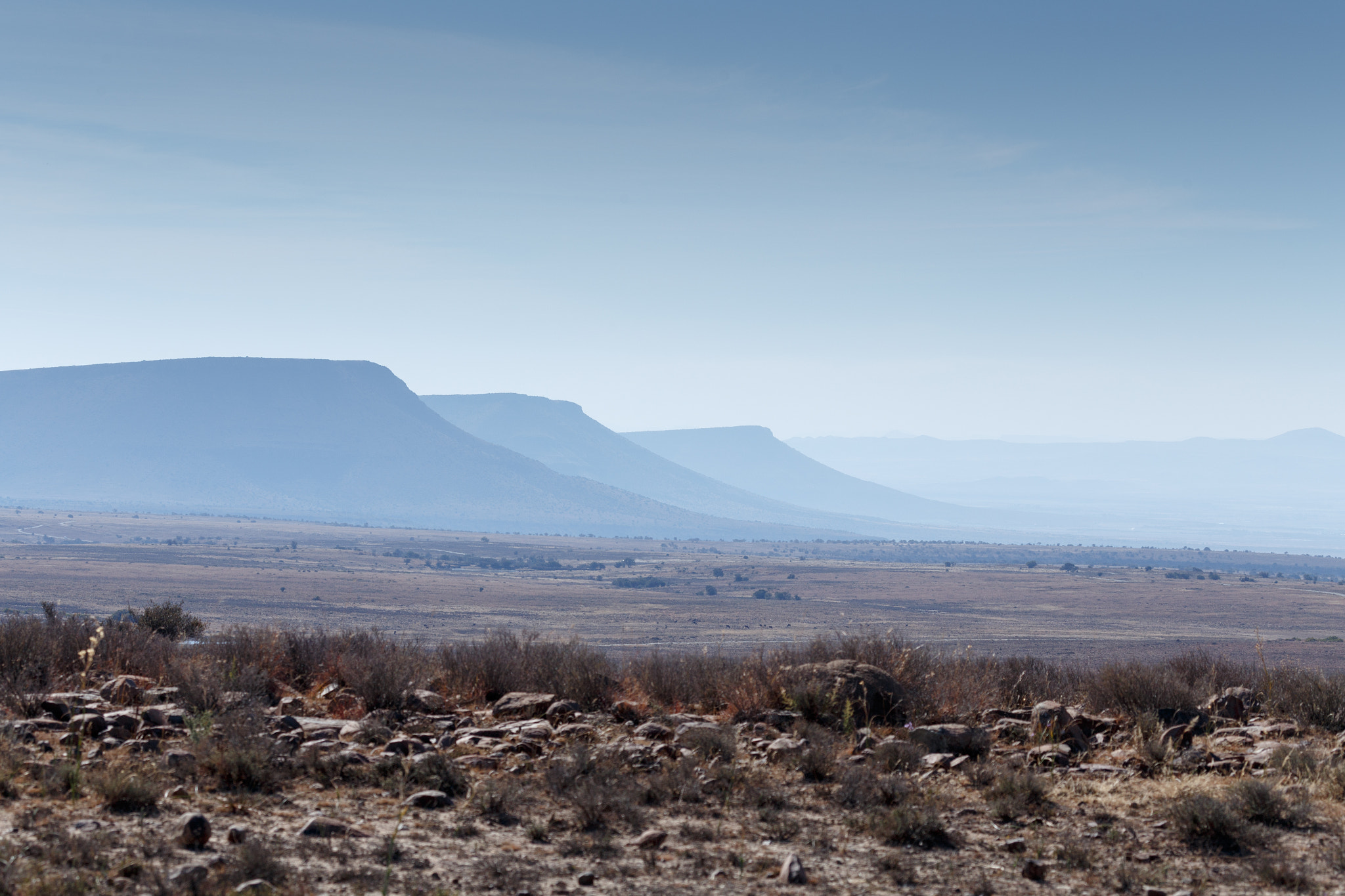 Canon EF 100-400mm F4.5-5.6L IS USM sample photo. The three mountain shades - cradock landscape photography