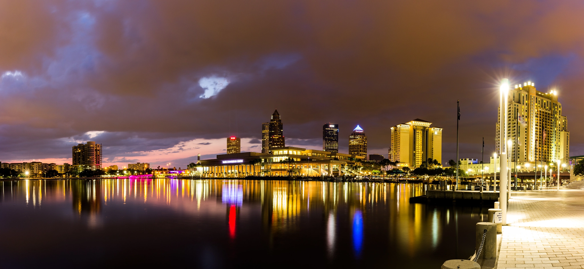 Canon EF 24-70mm F4L IS USM sample photo. Tampa at night photography