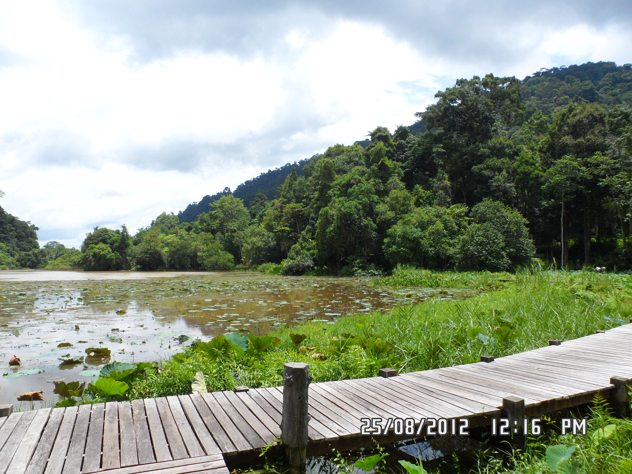 Samsung VLUU SH100, SAMSUNG SH100 sample photo. Satun  south part of thailand photography