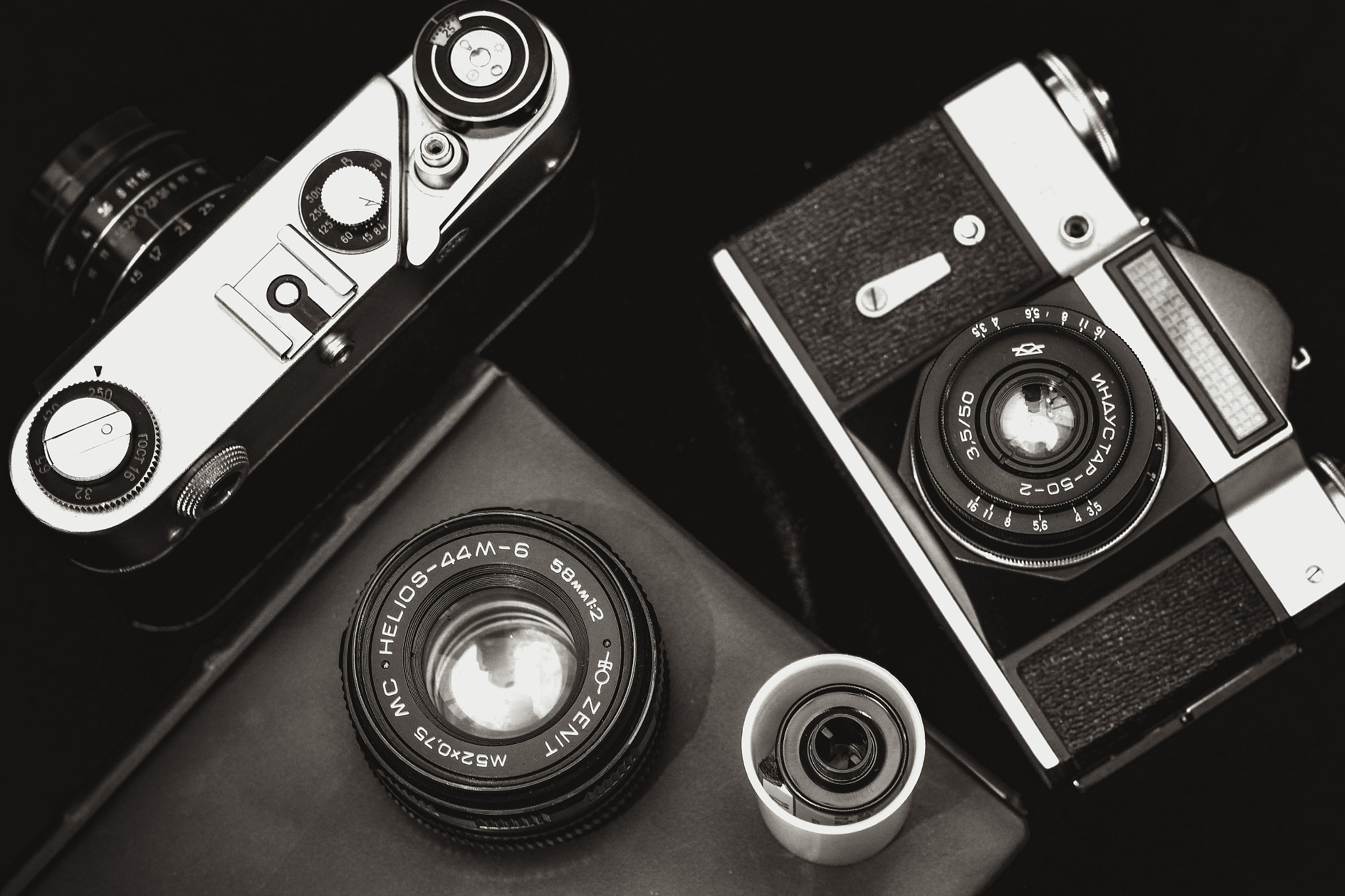 Canon EF 50mm F1.8 II sample photo. Пленочные photography