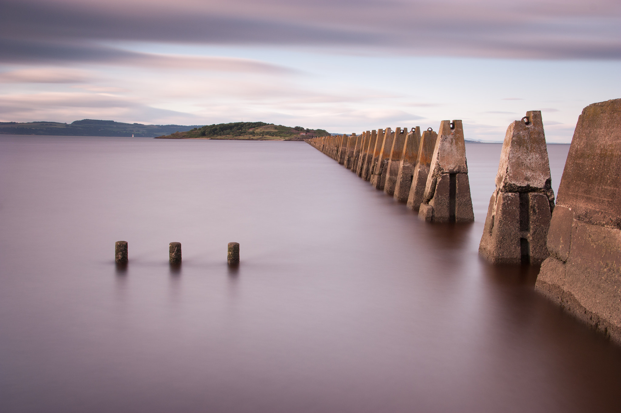 Sigma 18-250mm F3.5-6.3 DC OS HSM sample photo. Causeway to cramond photography