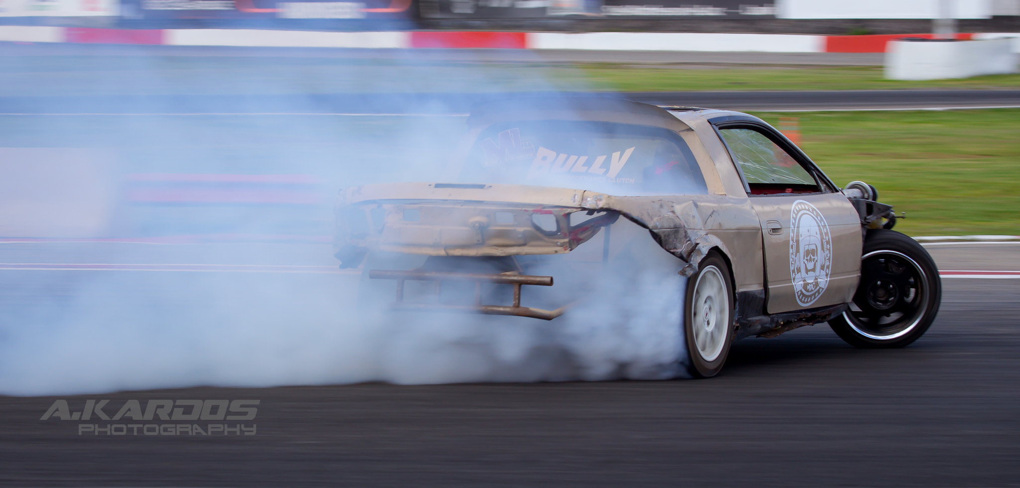 Canon EOS 700D (EOS Rebel T5i / EOS Kiss X7i) + Canon EF 70-200mm F4L USM sample photo. Drifting - autodrome st-eustache photography