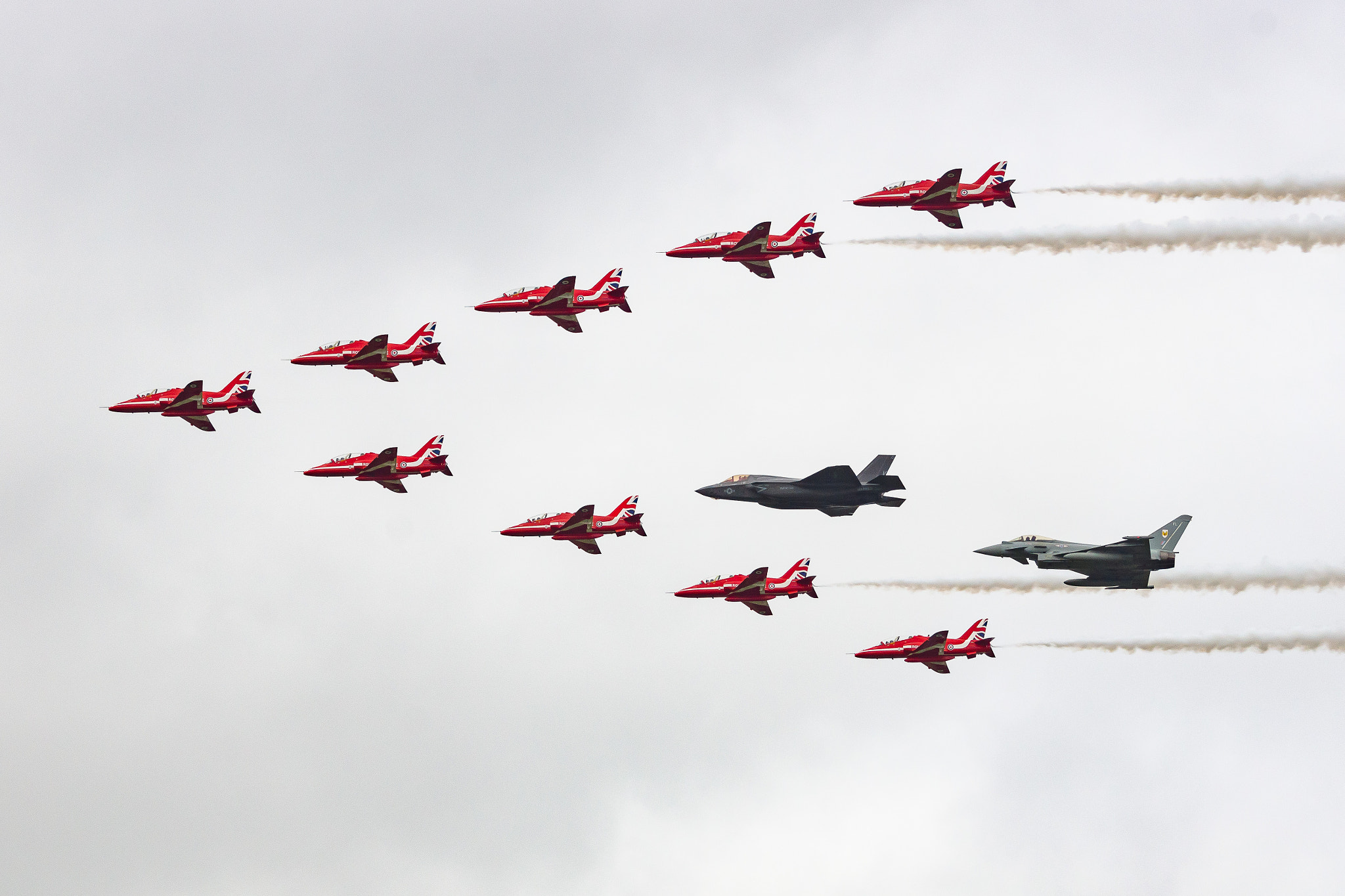 Sony SLT-A65 (SLT-A65V) + Sony 70-400mm F4-5.6 G SSM sample photo. Red arrows with f-35b and typhoon photography